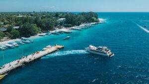 fast boat dari padang bai