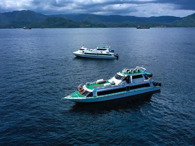 fast boat dari padang bai