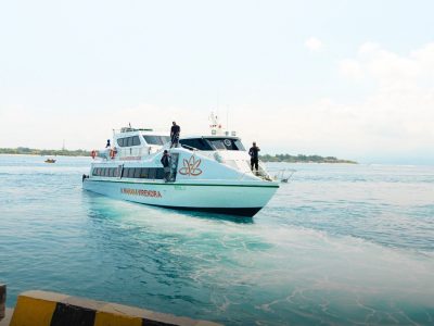 fast boat terbaik dari padang bai